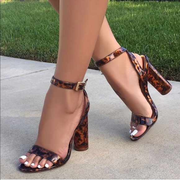 Liliana thick chunky heel! Open to offers - Picture 1 of 3